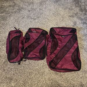 Burgundy Packing Cubes (6) Set